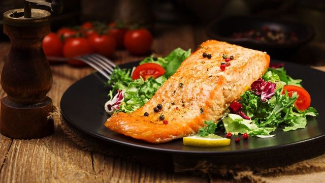 Reteta Somon Si Salata De Vara