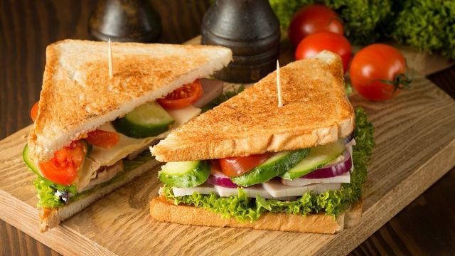 Reteta Sandwich Cu Telemea