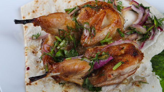 Reteta Prepelita Cu Ceapa Si Salata