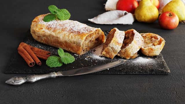 Reteta Strudel Cu Mere