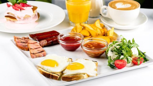 Reteta Mic Dejun Romanesc