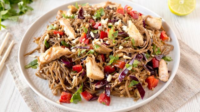 Reteta Salata Cu Pui Copt Si Vermicelli