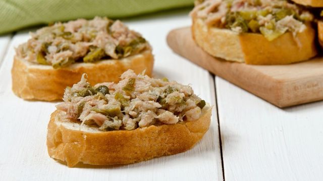 Reteta Bruschetta Cu Ton